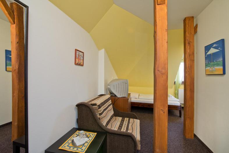 Hotel U Zlatého býka Písek Chambre photo