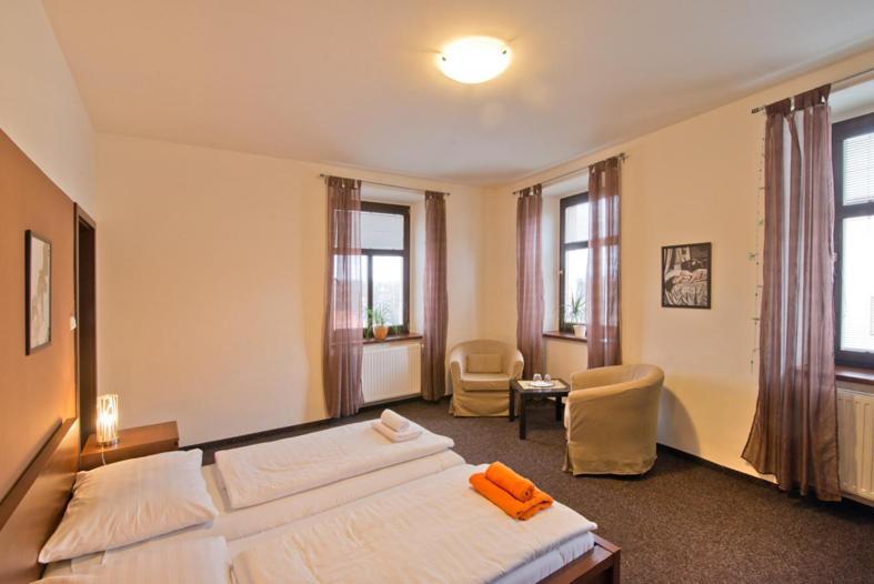 Hotel U Zlatého býka Písek Chambre photo