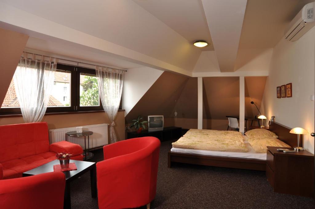 Hotel U Zlatého býka Písek Extérieur photo